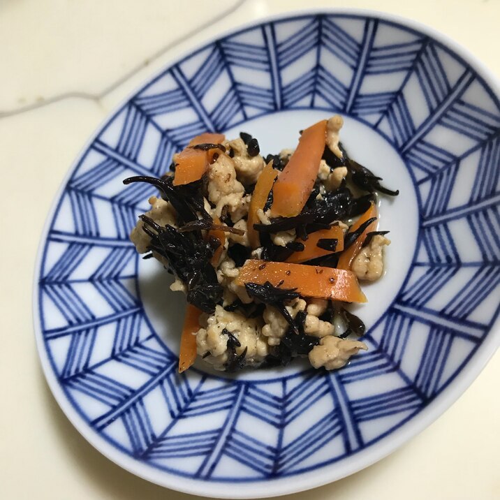 11ヶ月離乳食 栄養満点ひじき煮 レシピ 作り方 By まるちゃむごーさん 楽天レシピ 11ヶ月離乳食 栄養満点ひじき煮 レシピ 作り方 By まるちゃむごーさん 楽天レシピ